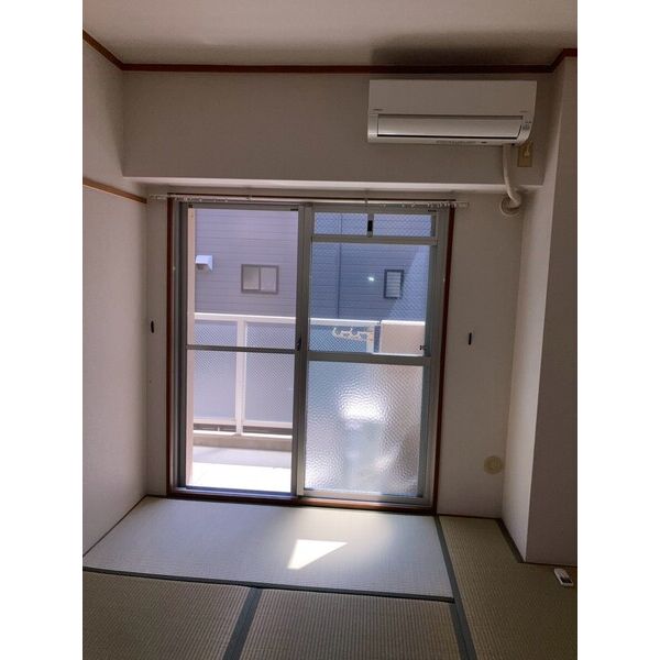 ラテラス服部 室内写真3
