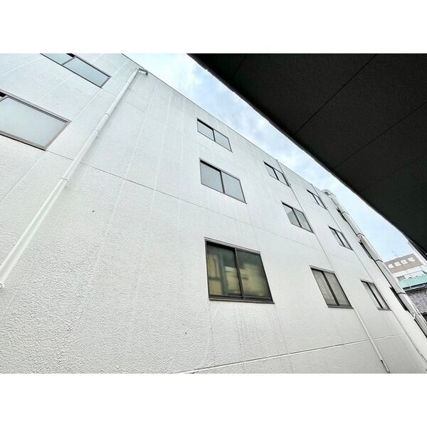 アンプルール フェール 寿 室内写真10