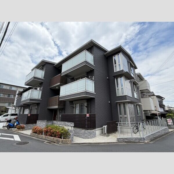 クロスロード 建物画像