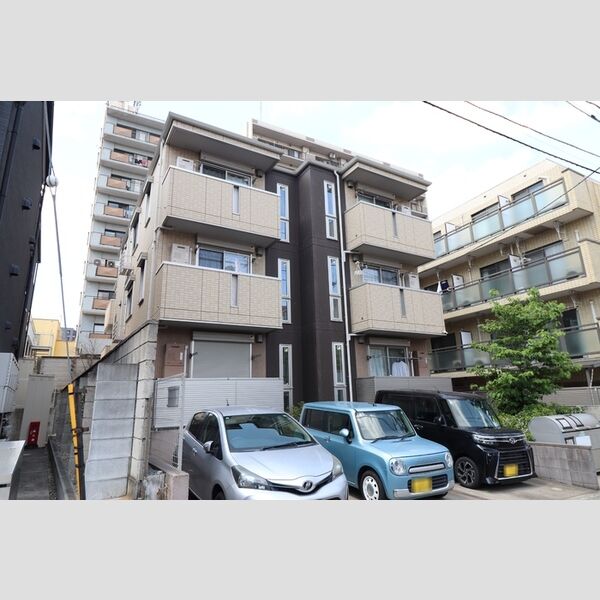 シュテルンハイム 建物画像