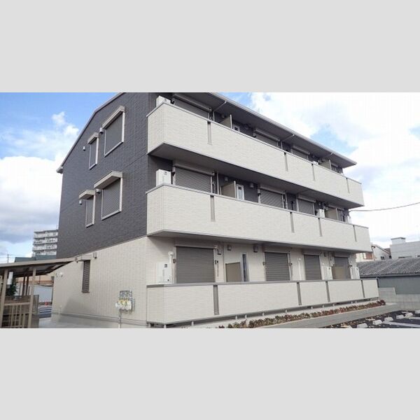 イゾラ ルーチェ 建物画像