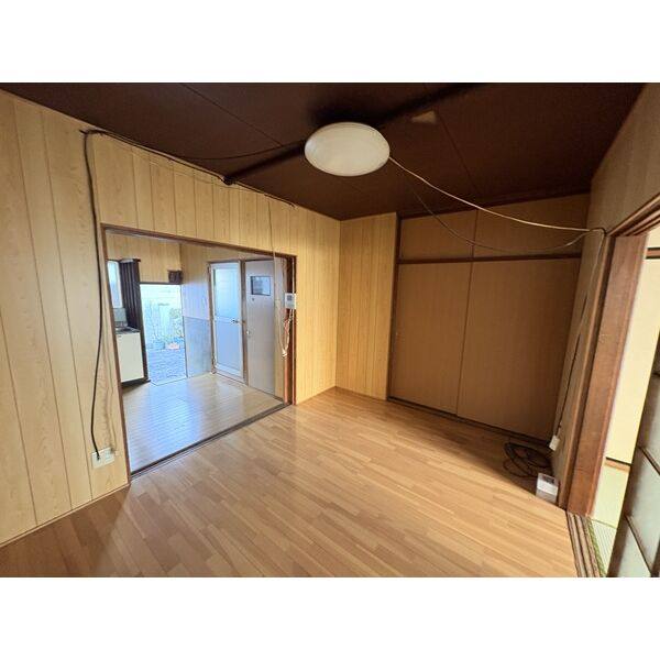 稲生町1丁目借家 室内写真4