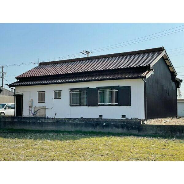 西幡豆町松原貸家 建物画像