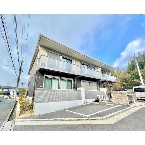 アムール招提 建物画像