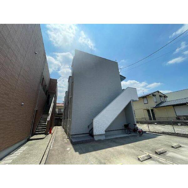 Breeze　Residence　Moriya 建物画像