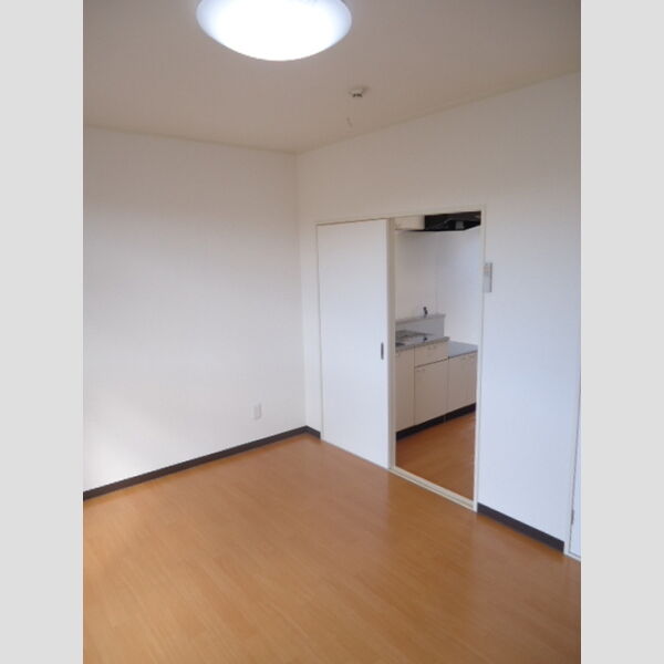 ハイム六軒屋 室内写真1