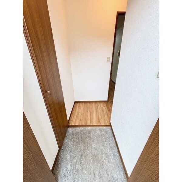 アンプルール 茶谷 室内写真1