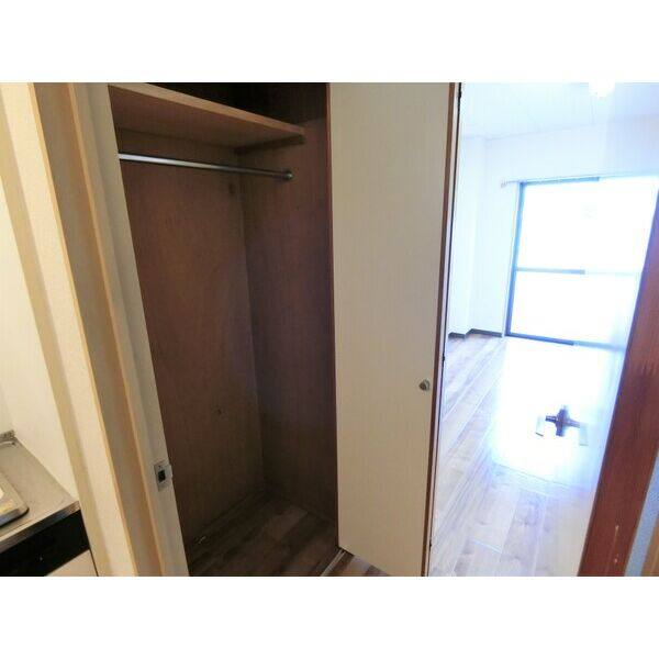 カレッジハイツ春日井 室内写真4
