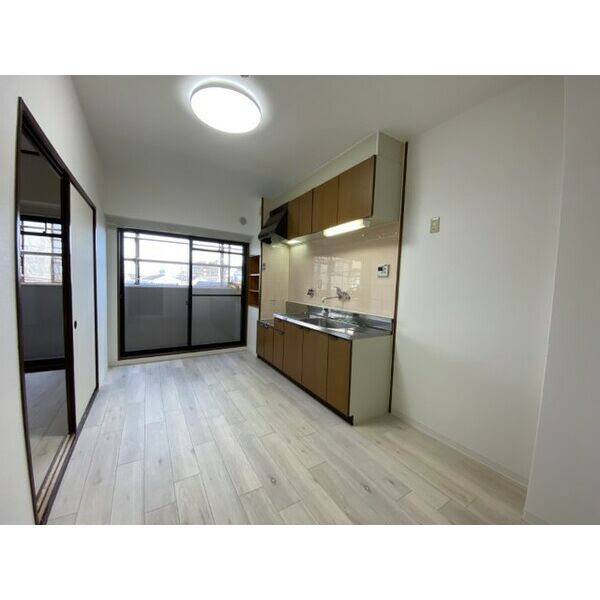 プレミエールクラーテ 室内写真1