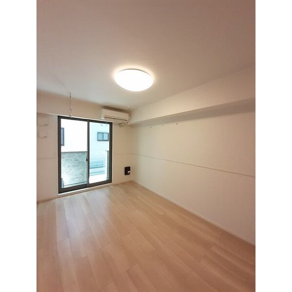 ラビットレジデンス八日市 室内写真1