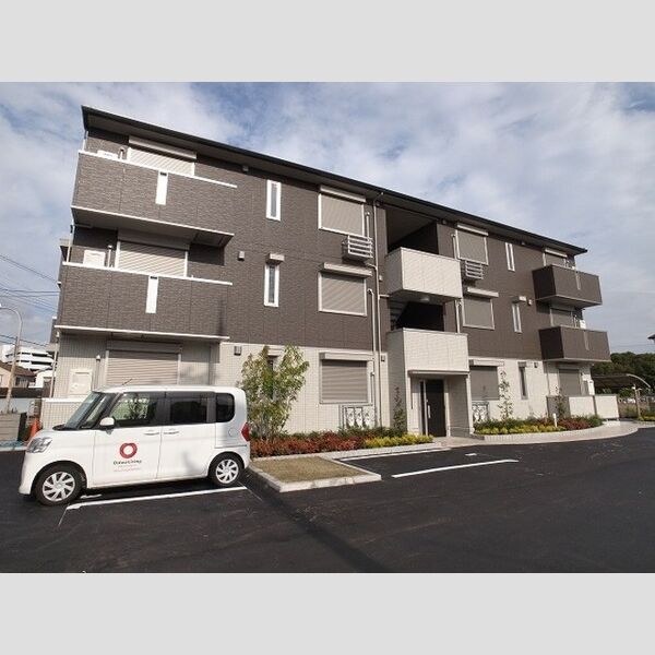 イズミ金岡 建物画像