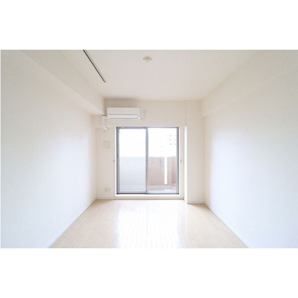 Gramercy Nipponbashi 室内写真1