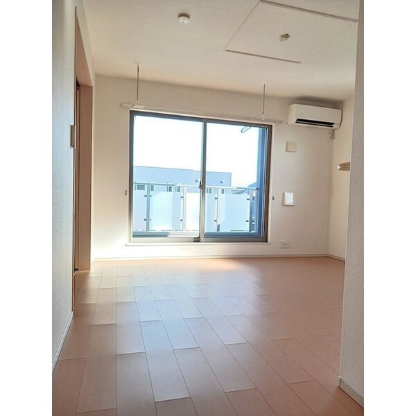 アーバンコートD 室内写真1
