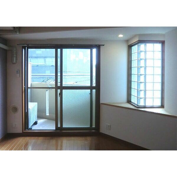 PARKHILLS上本町壱番館 室内写真1