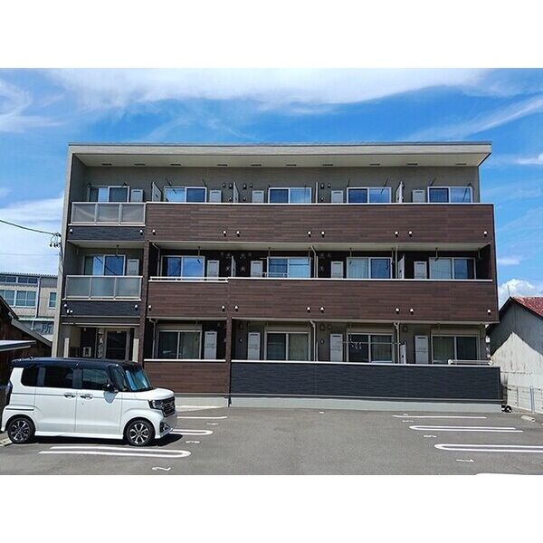 グラン ドミール 建物画像
