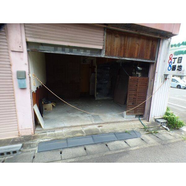 清本町店舗付き住宅 室内写真9