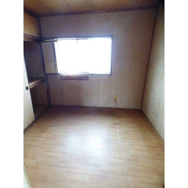 清本町店舗付き住宅 室内写真1