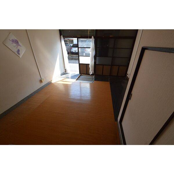 清本町店舗付き住宅 室内写真5