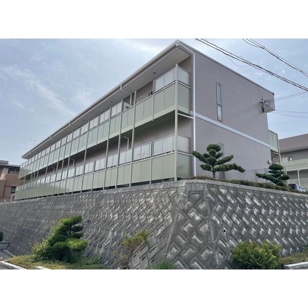 アンプルール クラージュ コリーヌシャンⅠ 建物画像