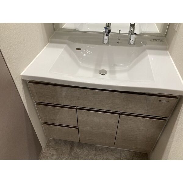SK RESIDENCES SHINSAIBASHI 室内写真6