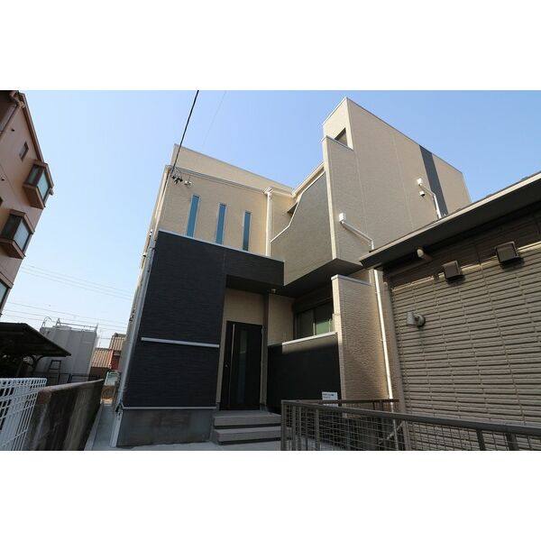 GRANDTIC Quon鳴海 建物画像