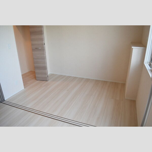D-room松井山手南 室内写真1
