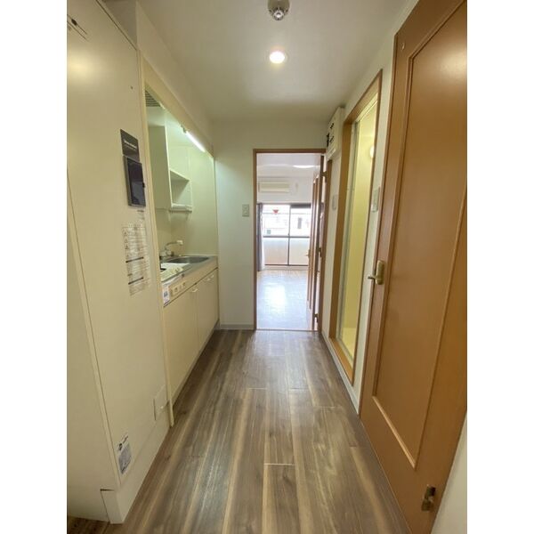 サムティ上堀川 室内写真1
