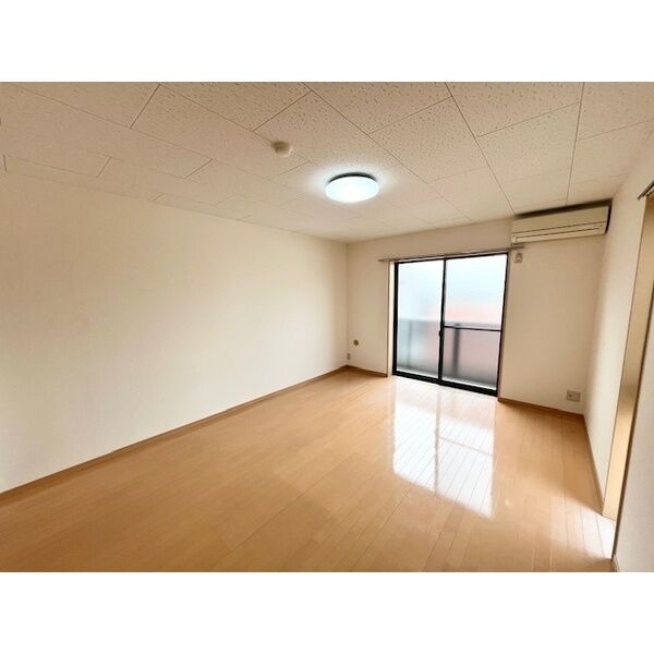 アンプルール クラージュ SHIMADA 室内写真2