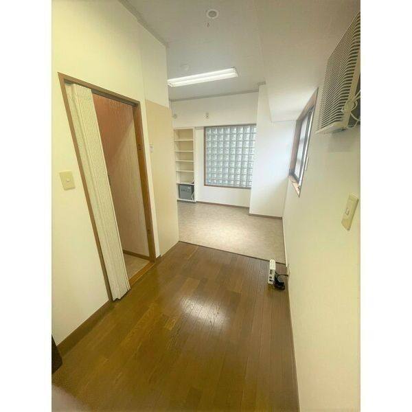 SLR吹上 室内写真2