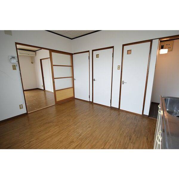 スワン一番館 室内写真2
