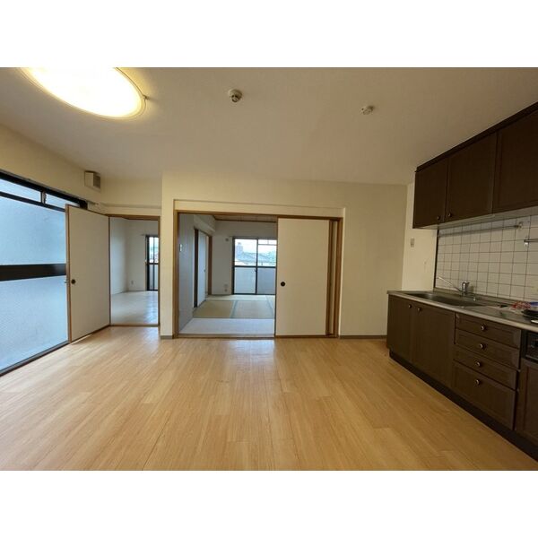 ライオンズマンション千代田柳風台 室内写真1