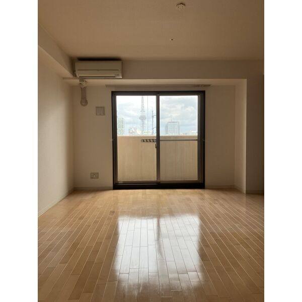 TQレジデンス名古屋錦 室内写真1