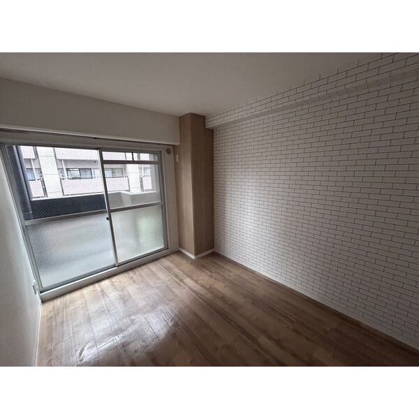 西ナンバグランドビル 室内写真4