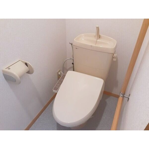 アレーゼF 室内写真4