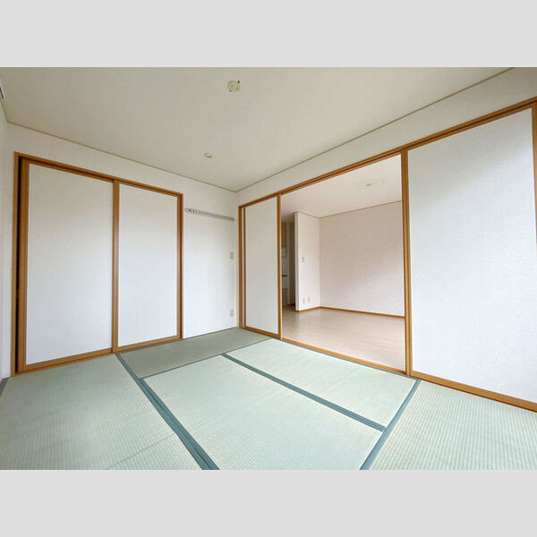 ロイヤルK 室内写真1