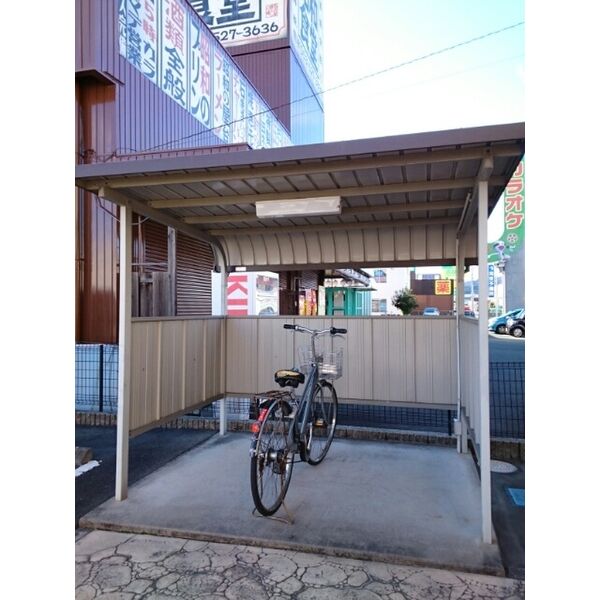 LITTLE KOHOKU 室内写真10