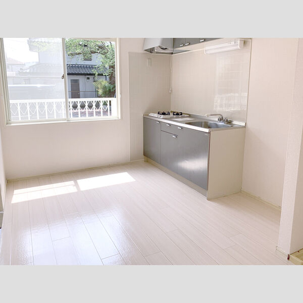 ピュアパレス 弐番館 室内写真3