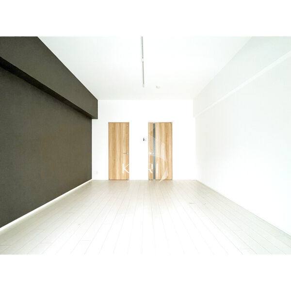 SPAZIO METALLO 室内写真2