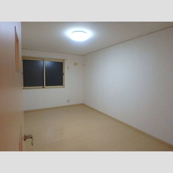 Shine ark B 室内写真1