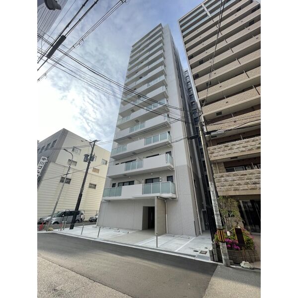 プレディアコート本町 建物画像