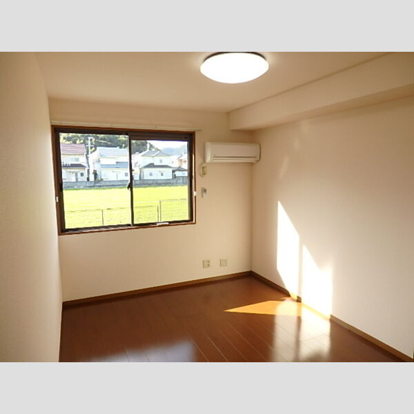 Cozy Court A棟 室内写真1
