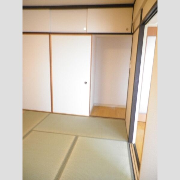 長瀬第二マンション 室内写真1