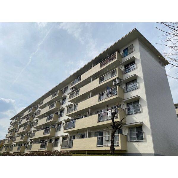 藤山台団地114棟