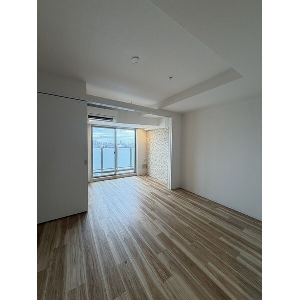 セレニテ福島アリア 室内写真2