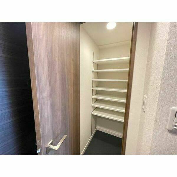 プレサンス丸の内リラティ 室内写真3