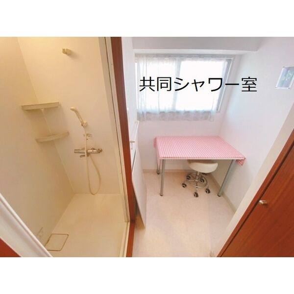 SHARE-i 室内写真4