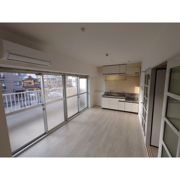 ISM徳川RESIDENCE 室内写真1