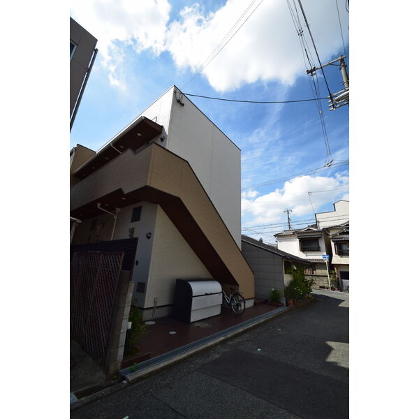 Lea Hare 建物画像