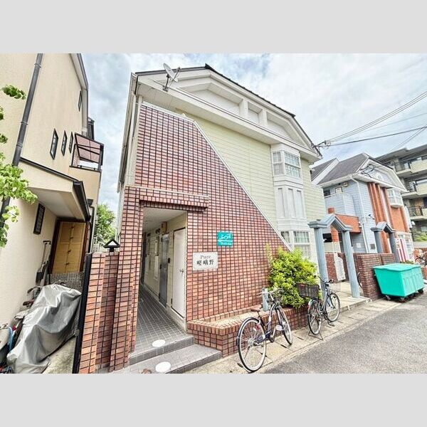 ピュア嵯峨野 建物画像