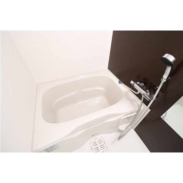 BROAD 新うめきたRESIDENCE 室内写真5